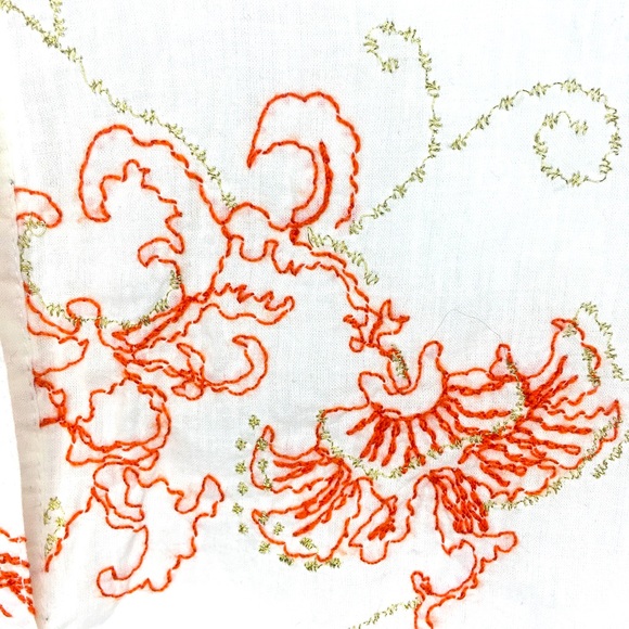 3 for $25!!! TanJay 3/4 sleeve embroidered blouse, size Small. - Picture 3 of 3